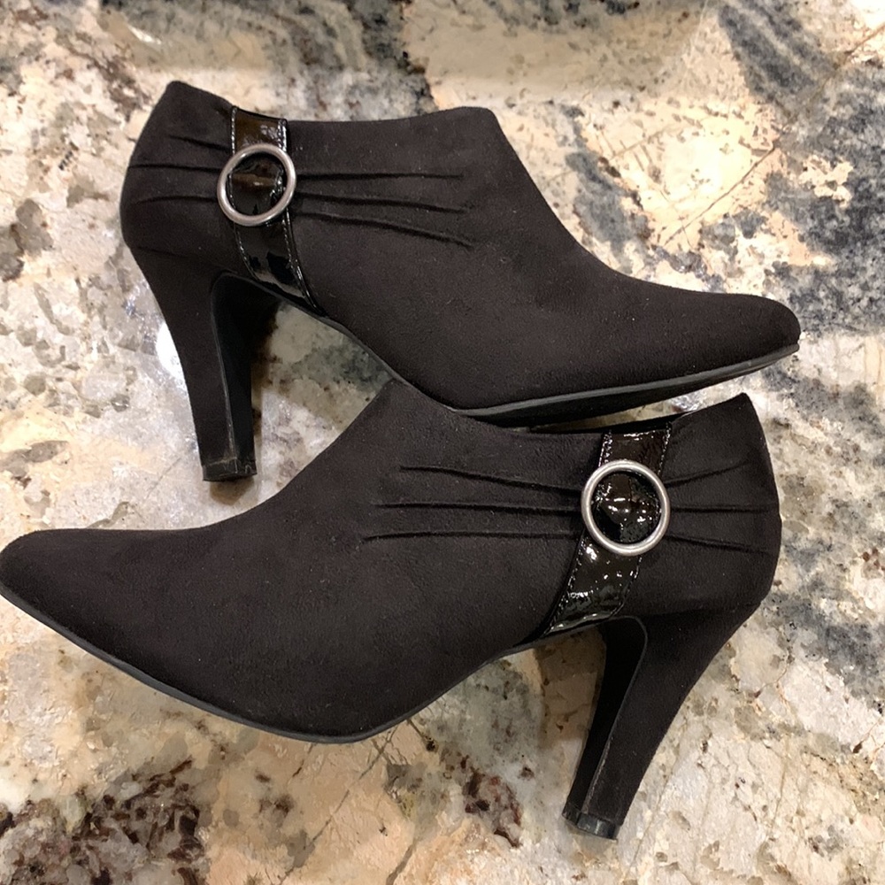 Karen Scott Nico Black Faux Suede Bootie Heel 8.5